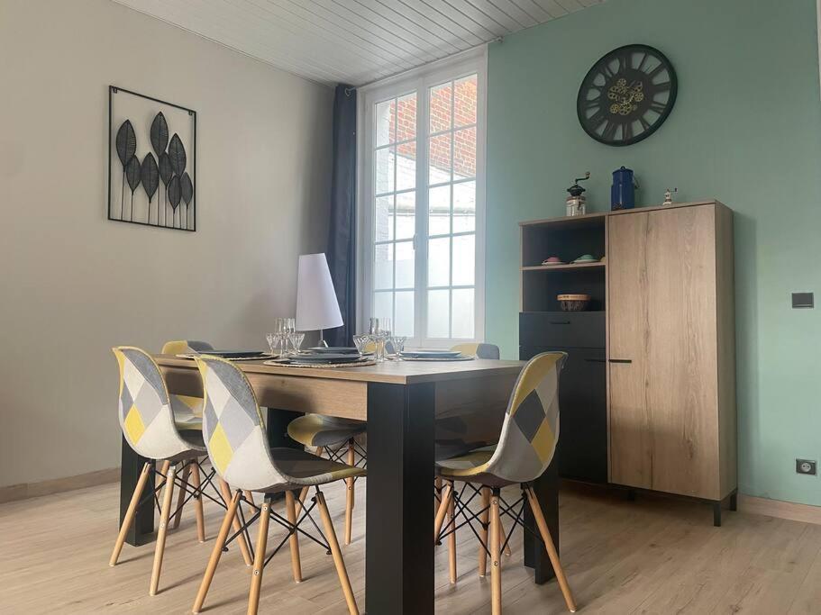 Maison A 2 Pas Du Centre Ville Péronne Dış mekan fotoğraf